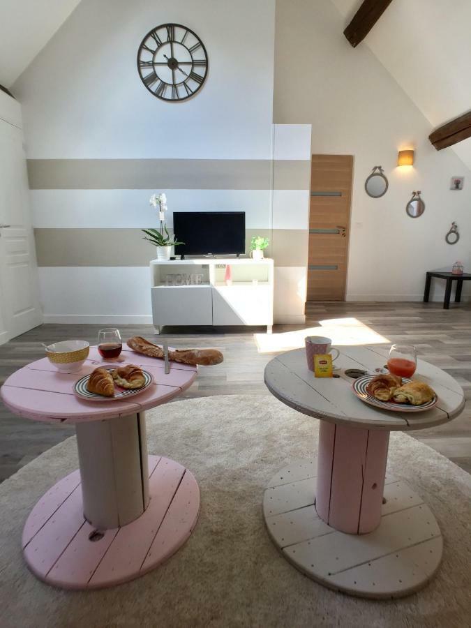 Domaine Des Trois Chateaux Moisenay Екстериор снимка